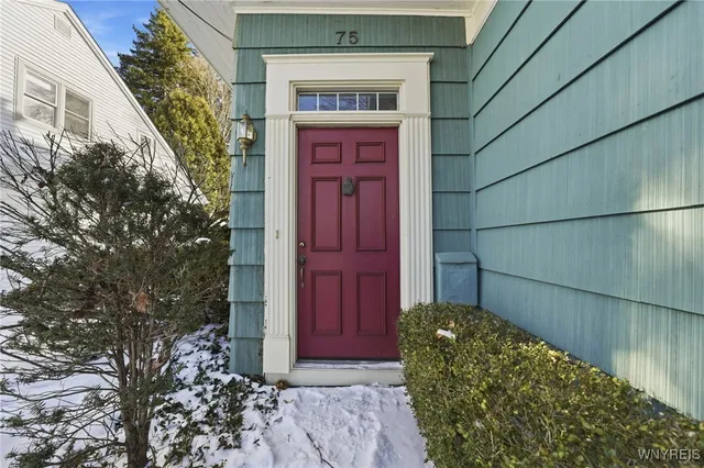 $329,900 | 75 Potter Avenue, Orchard Park, NY 14127