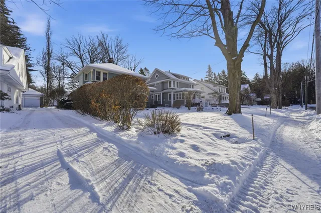 $329,900 | 75 Potter Avenue, Orchard Park, NY 14127