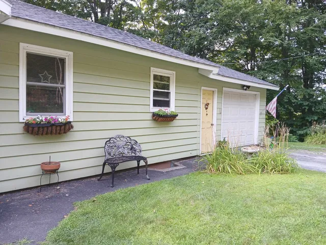 $278,900 | 168 Quinlan Drive, Barre, VT 05641