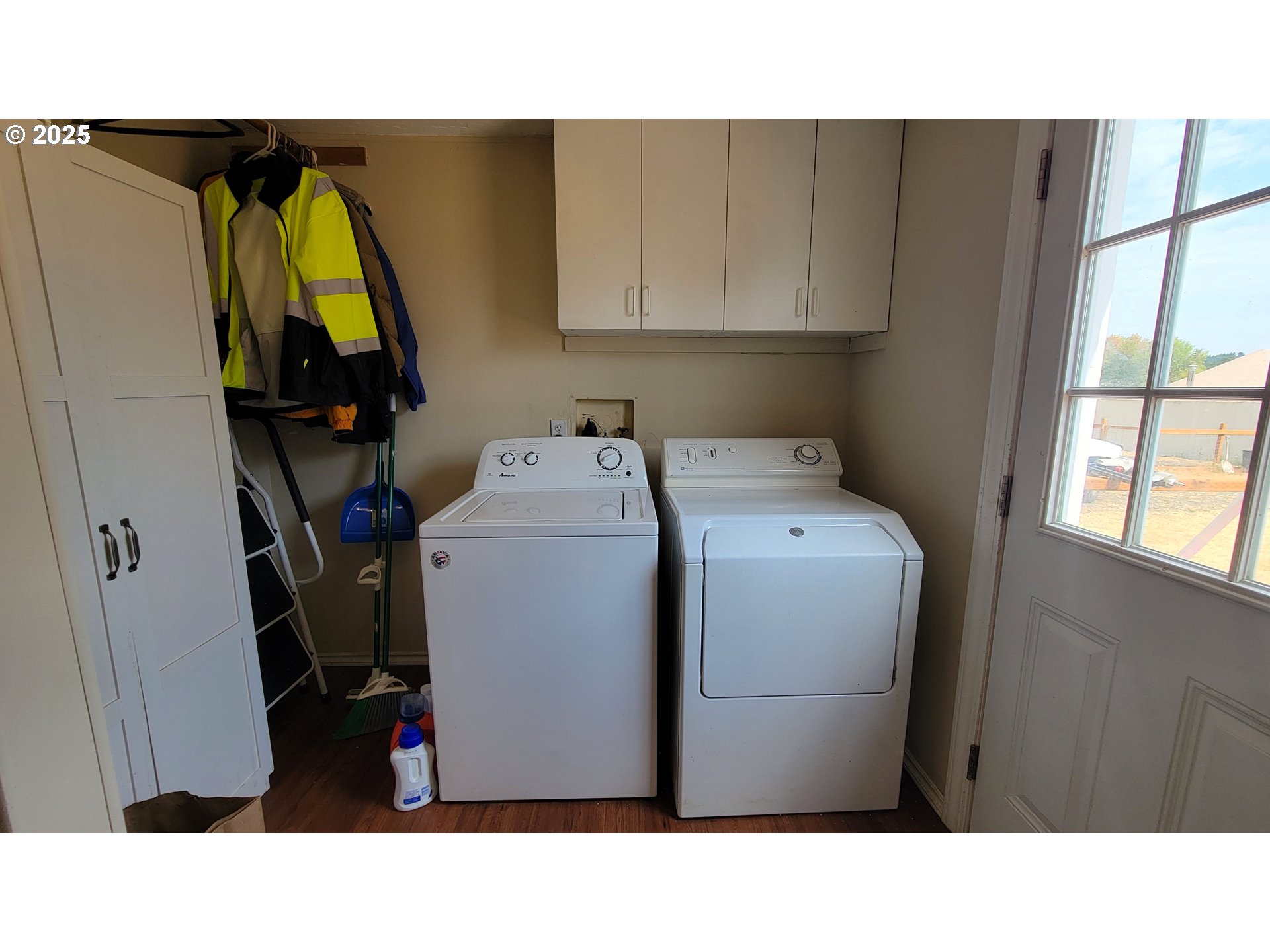 26672 Ferguson Road Junction City, OR 97448 - Photo 13 of 26 Utility Room