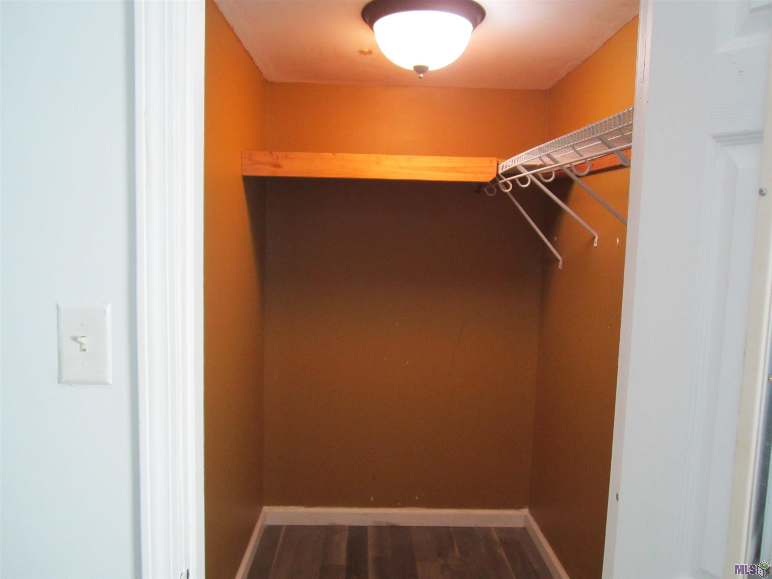 294 East 37th Street Cut Off, LA 70345 - Photo 6 of 13 Walk in closet