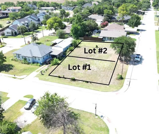 $430,000 | 212 North Walnut Street, Roanoke, TX 76262