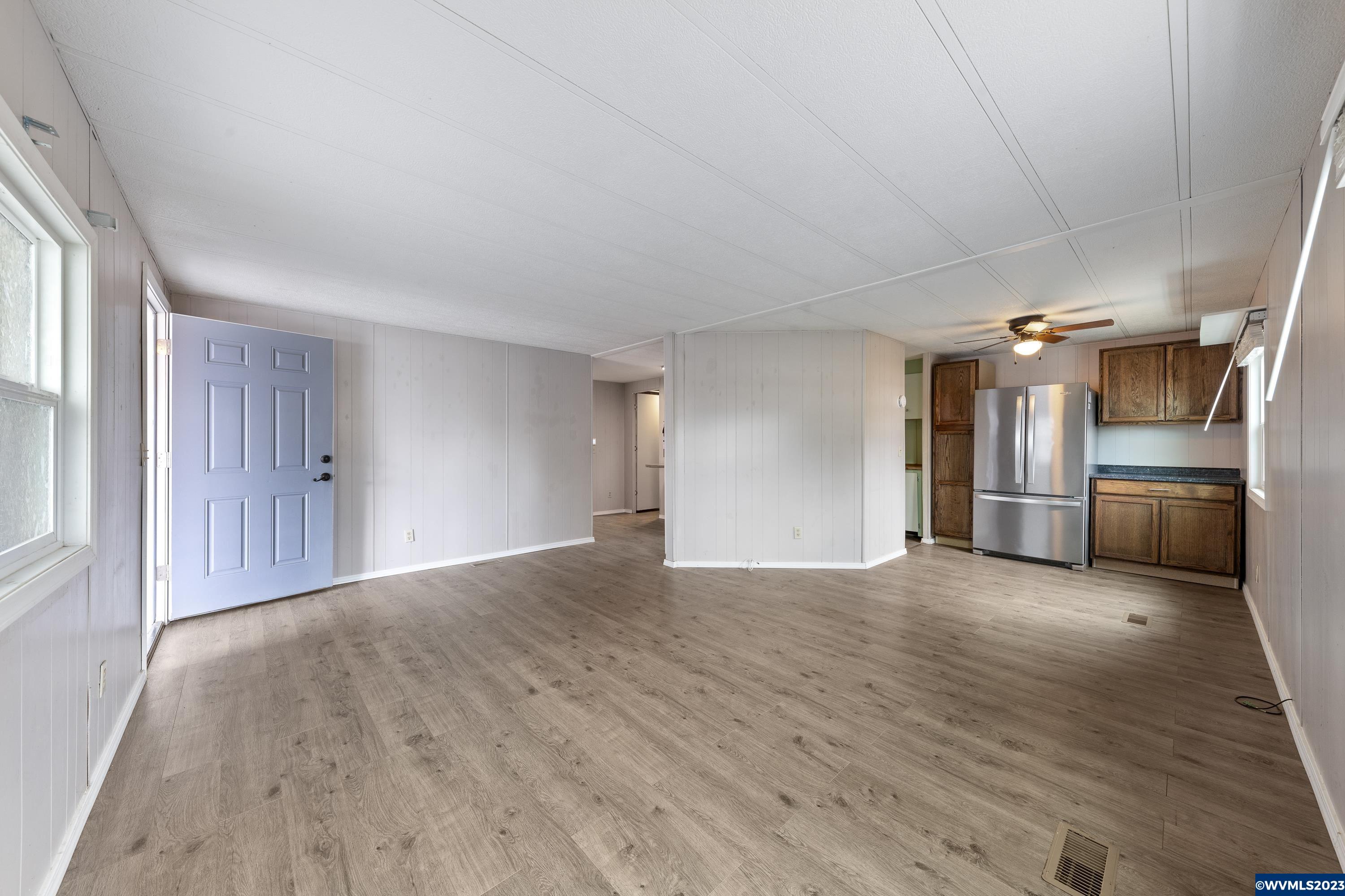 141 South 17th Street, Unit 3 Independence, OR 97351 - Photo 4 of 28