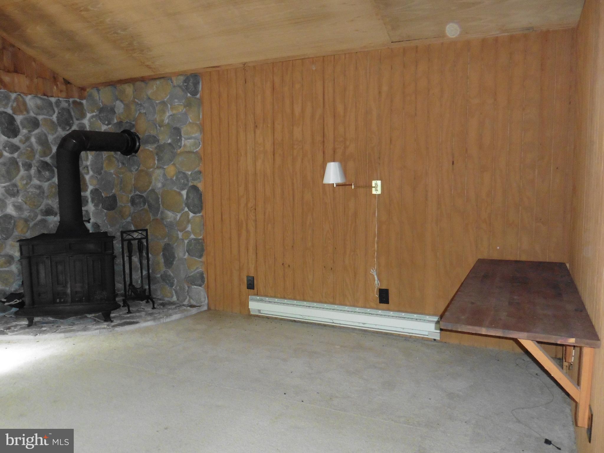 0 Short Mountain Road Big Pool, MD 21711 - Photo 4 of 23 Built in table/desk.
