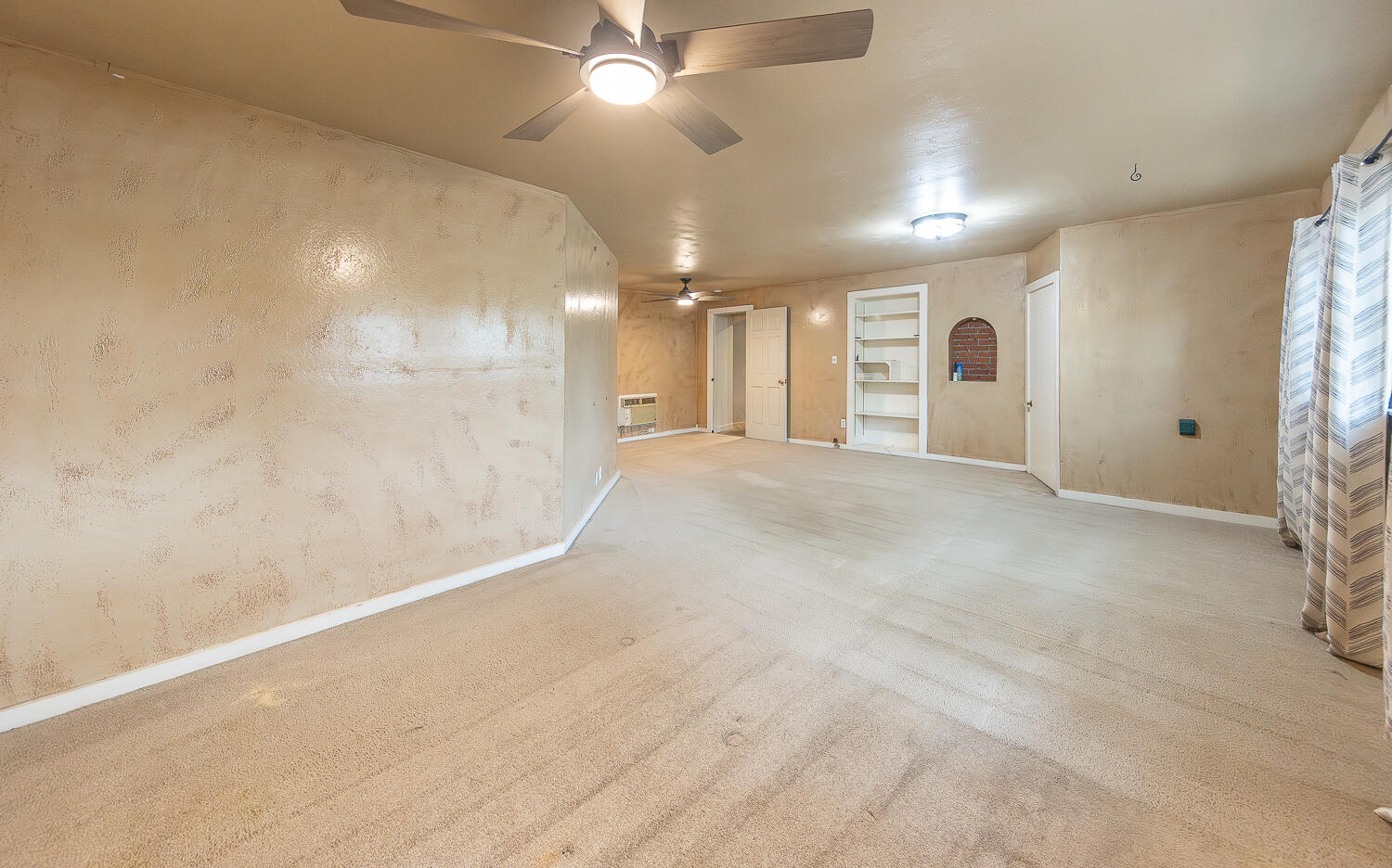 5104 19th Street Lubbock, TX 79407 - Photo 28 of 64 2L9A5397