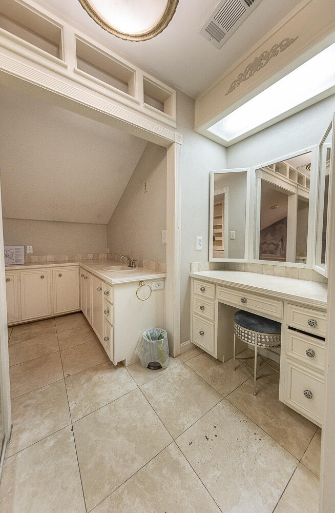 5104 19th Street Lubbock, TX 79407 - Photo 33 of 64 2L9A5423