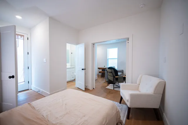 $1,350 | 7611 Victory Reserve Street, Houston, TX 77088