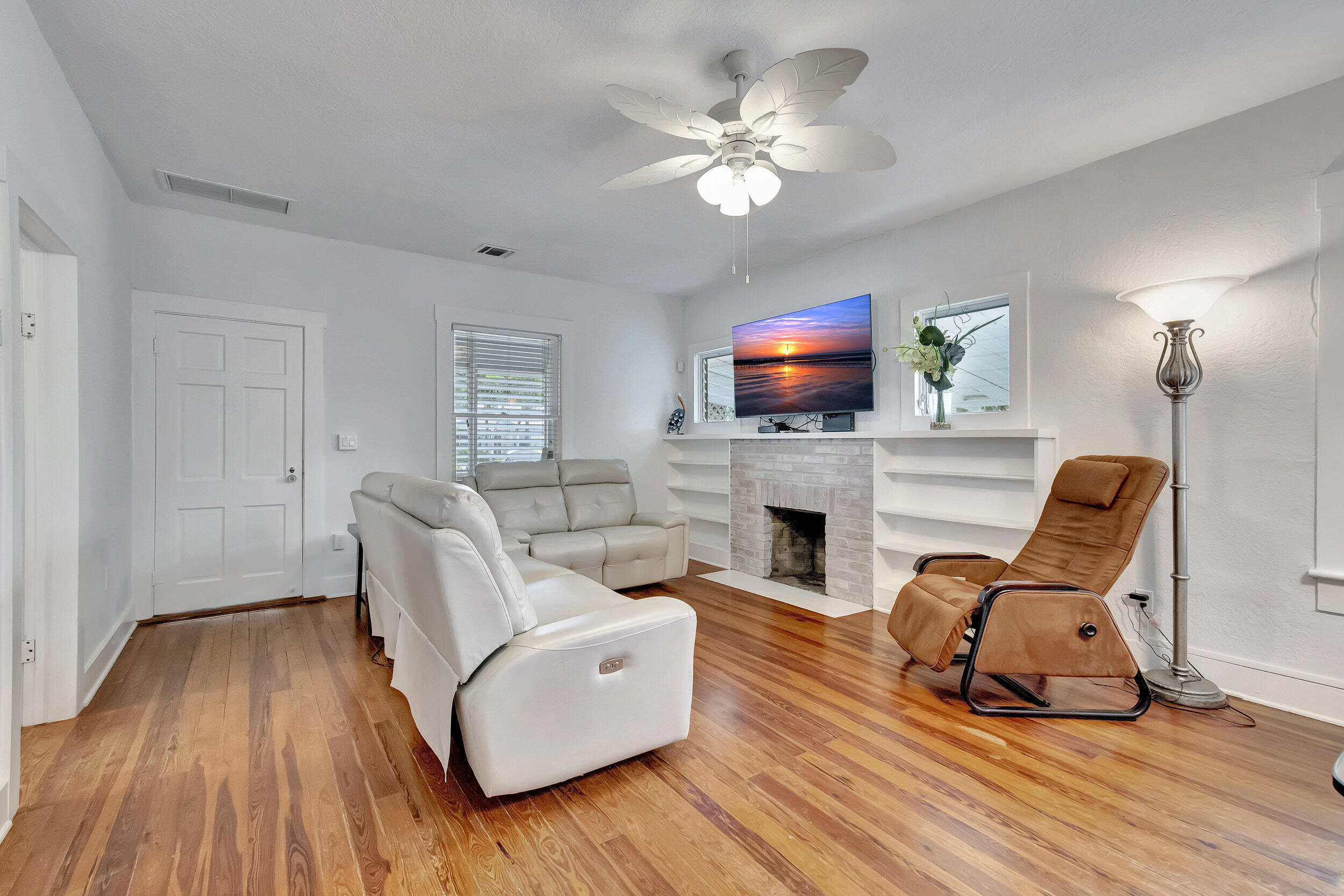 320 Southeast 4th Avenue Delray Beach, FL 33483 - Photo 15 of 71 30_dsc_3197