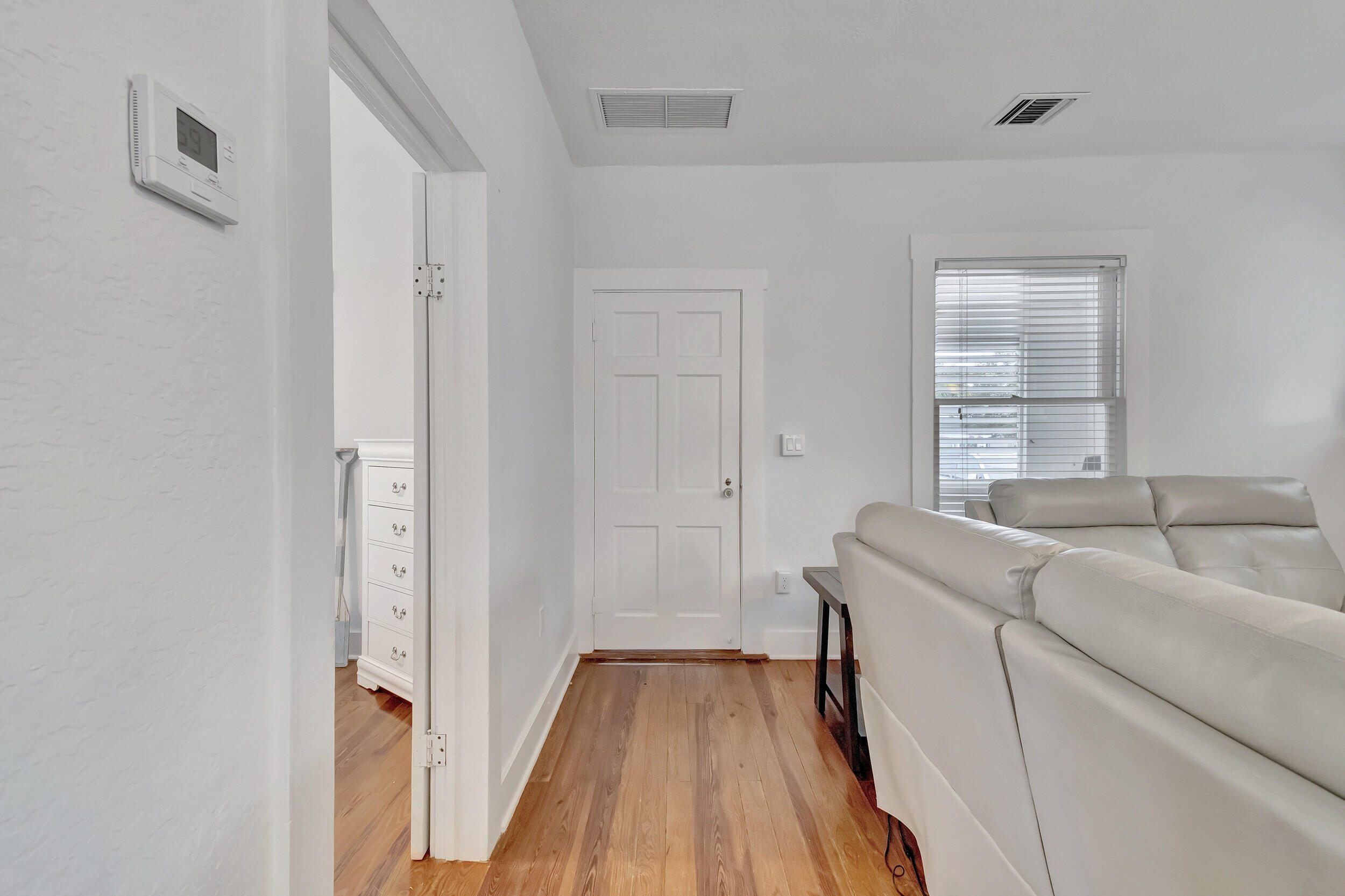 320 Southeast 4th Avenue Delray Beach, FL 33483 - Photo 18 of 71 28_dsc_3187