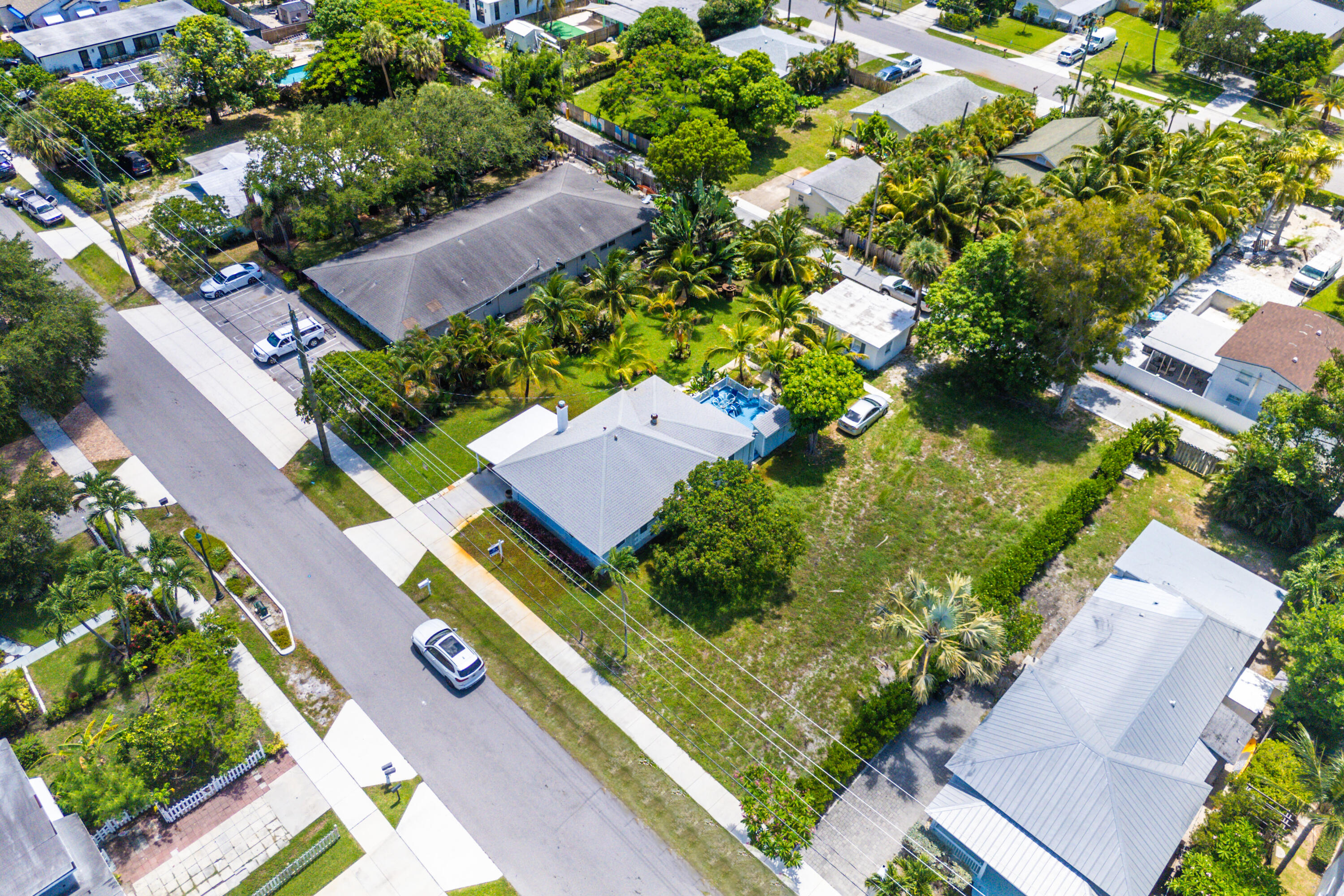 320 Southeast 4th Avenue Delray Beach, FL 33483 - Photo 53 of 71 010-320Southeast4thAvenue-DelrayBeach-FL