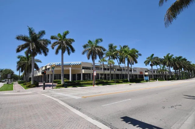 $5,000 | 320 Southeast 4th Avenue, Delray Beach, FL 33483