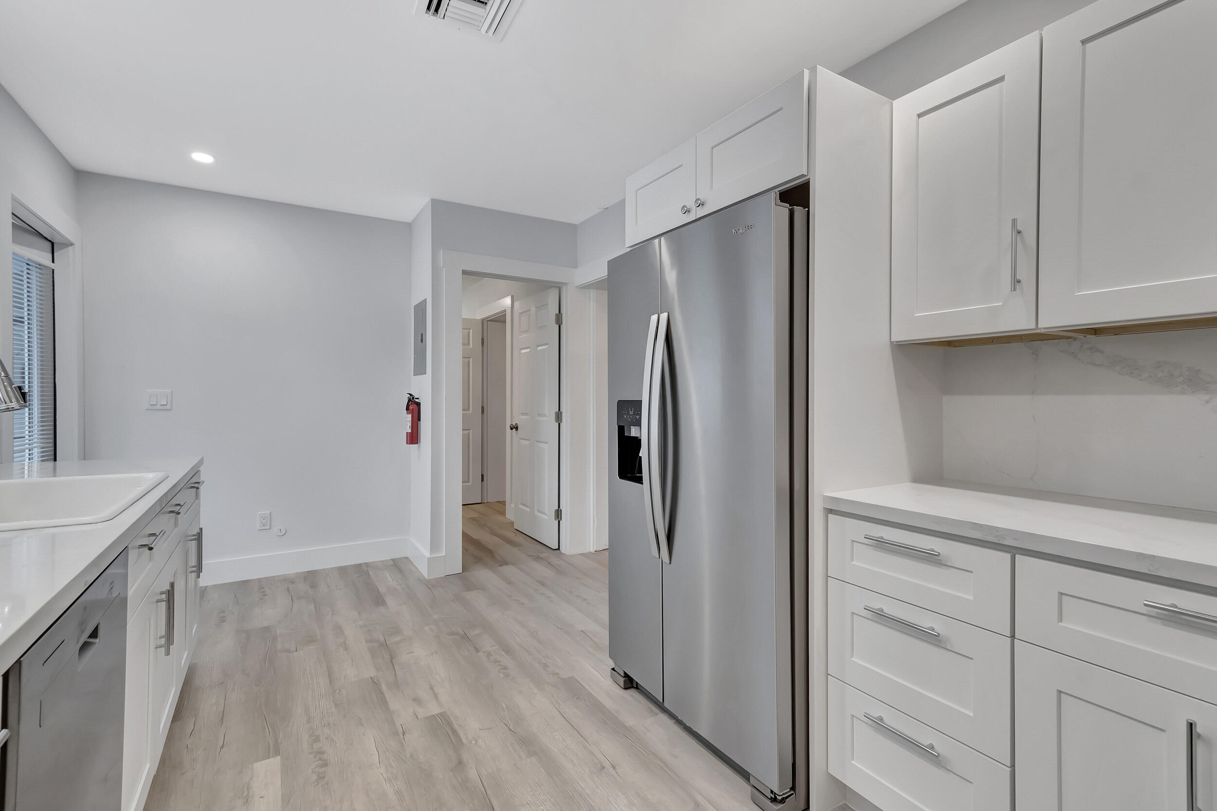 320 Southeast 4th Avenue Delray Beach, FL 33483 - Photo 10 of 71 38_dsc_3267