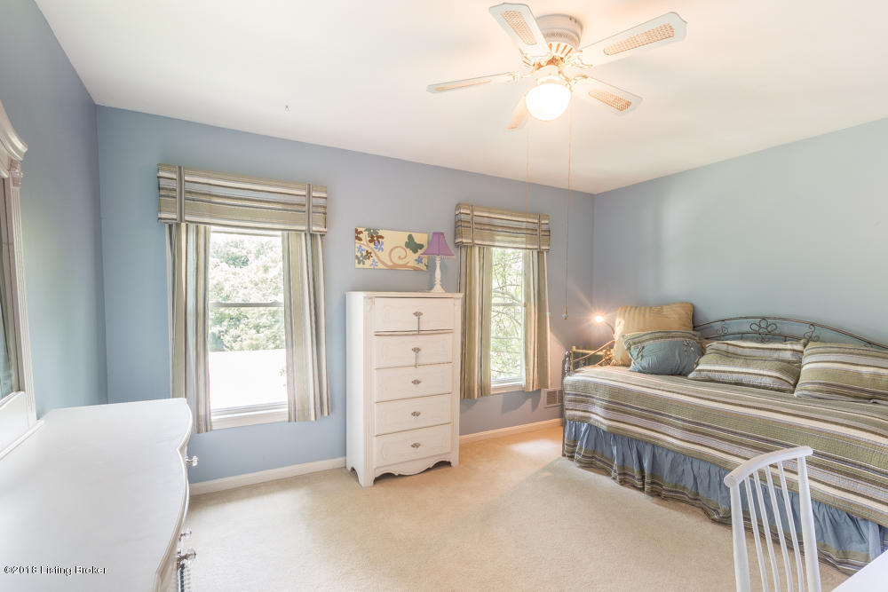 2307 Fallsview Road Louisville, KY 40207 - Photo 23 of 45 2307 Fallsview Rd-38