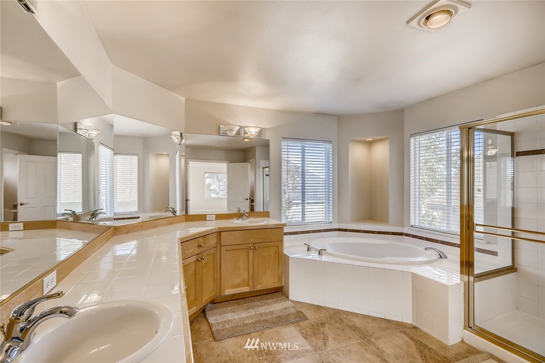 3433 Monterey Court Northeast Renton, WA 98056 - Photo 17 of 30 Gallery Image 17