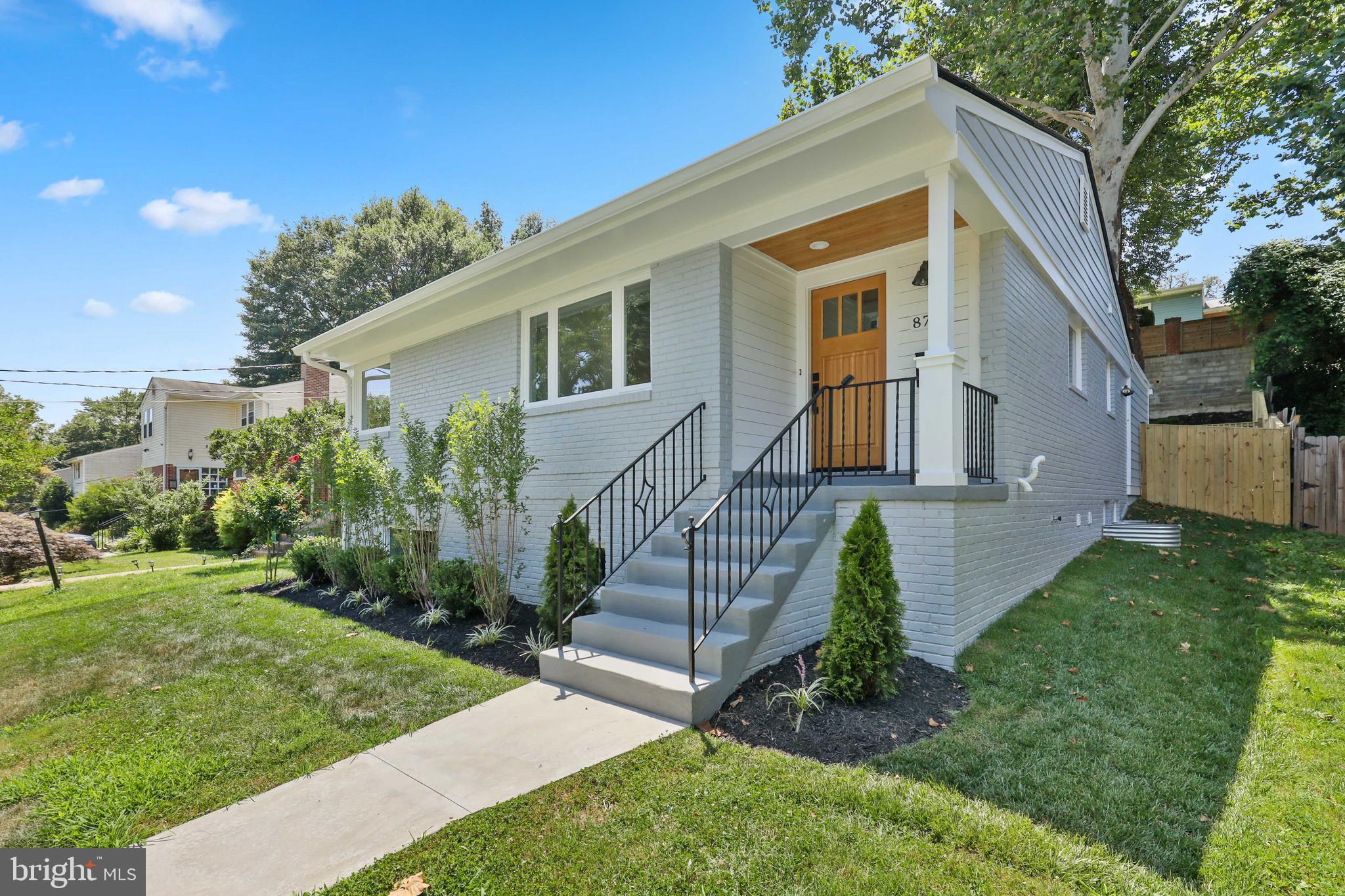 Great curb appeal!