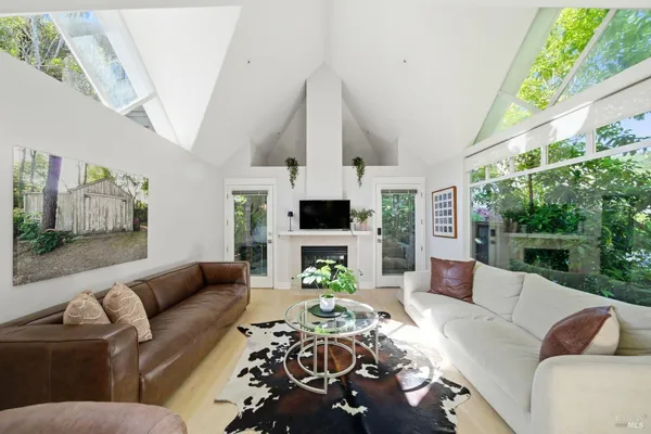 $1,600,000 | 29 Bayview Avenue, Unit 3, Mill Valley, CA 94941