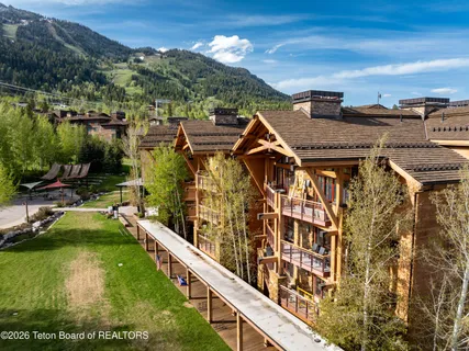 $7,950,000 | 3285 Village Drive, Unit 302, Teton Village, WY 83025