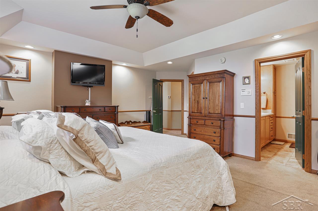 1291 Kennely Road Saginaw, MI 48609 - Photo 25 of 65 50024259-28.JPG