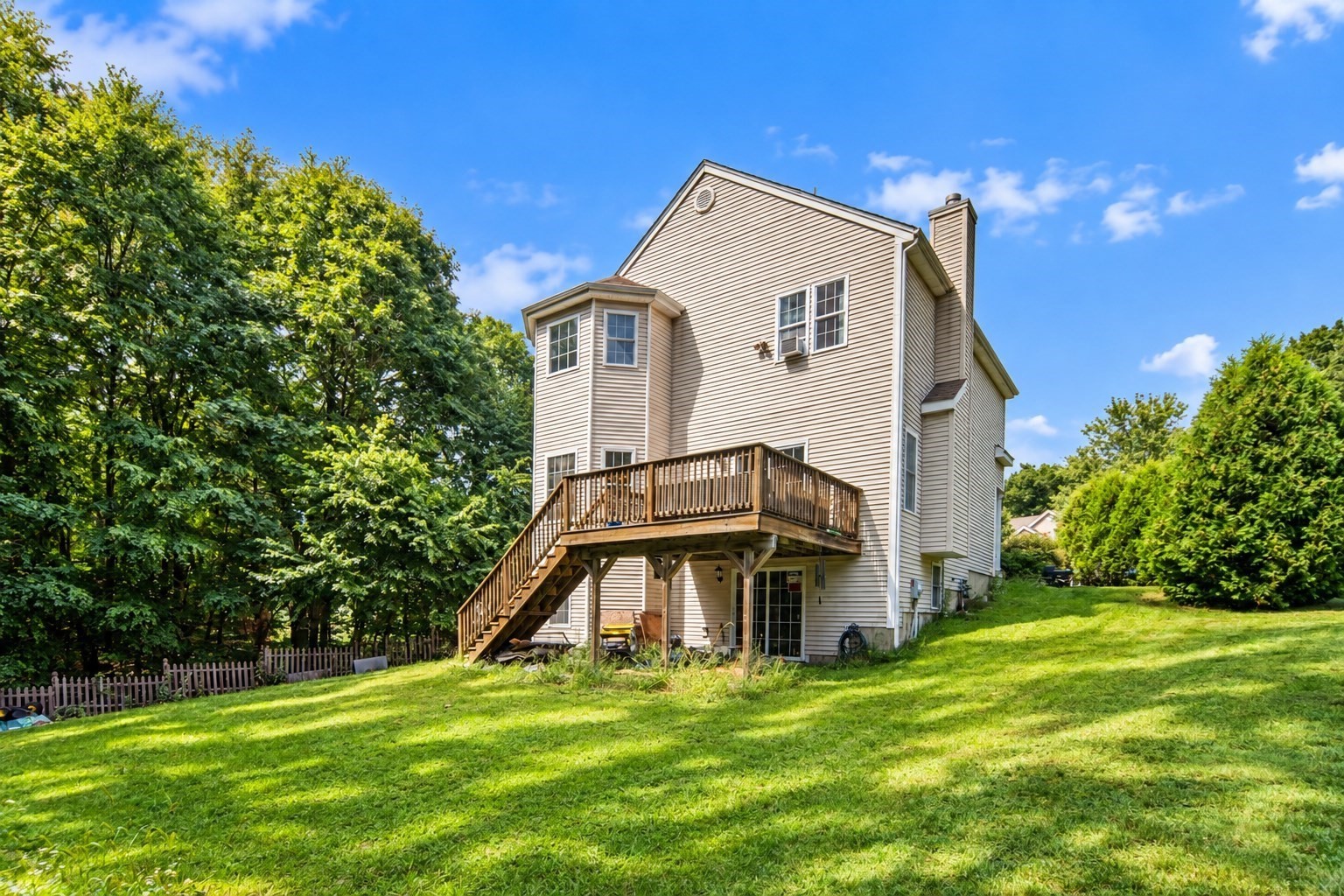 14 West Ledge Road Clinton, MA 01510 - Photo 32 of 37 Gallery Image 32