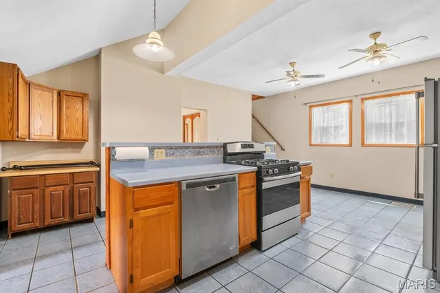 $165,000 | 311 South Edwardsville Street, Staunton, IL 62088