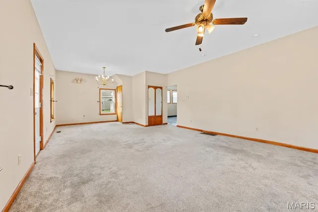 $165,000 | 311 South Edwardsville Street, Staunton, IL 62088