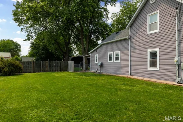 $165,000 | 311 South Edwardsville Street, Staunton, IL 62088