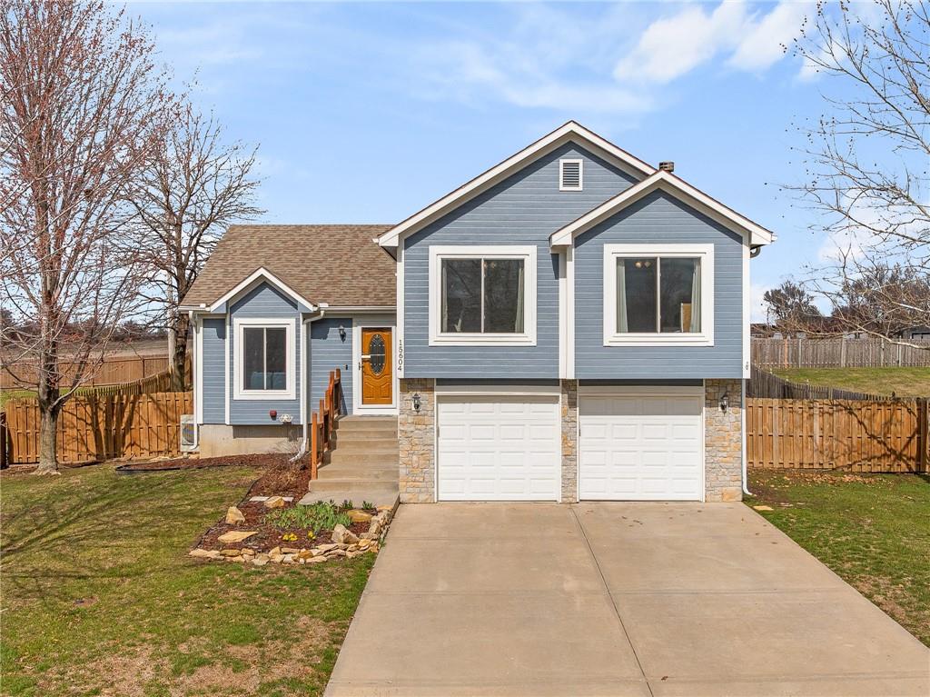15604 Pebble Terrace Basehor, KS 66007 - Photo 1 of 45