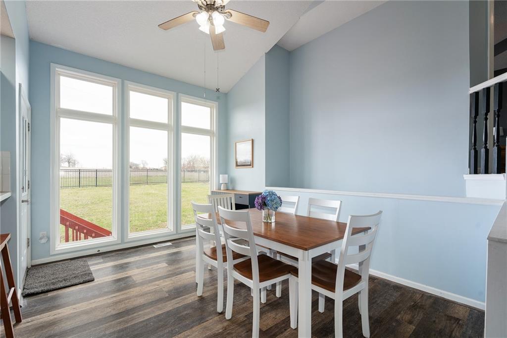 15604 Pebble Terrace Basehor, KS 66007 - Photo 11 of 45