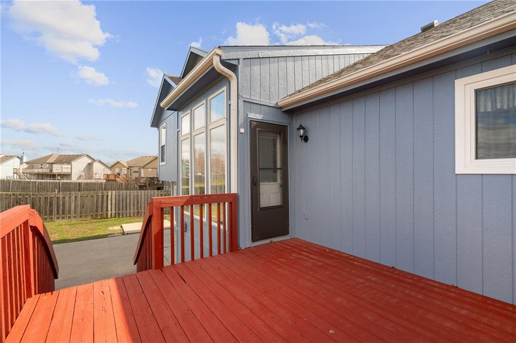 15604 Pebble Terrace Basehor, KS 66007 - Photo 33 of 45