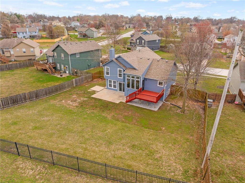 15604 Pebble Terrace Basehor, KS 66007 - Photo 39 of 45