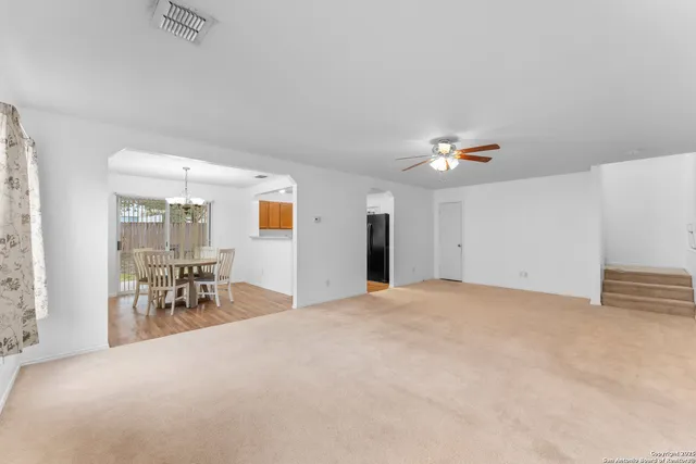 a view of livingroom with furniture