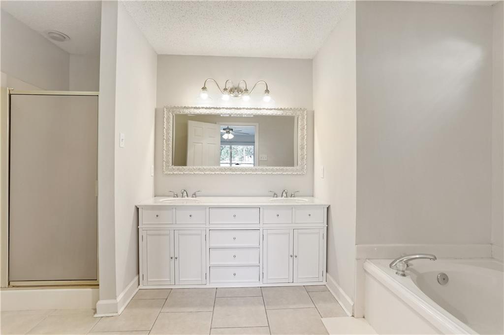 1603 Kings Row Slidell, LA 70461 - Photo 6 of 12