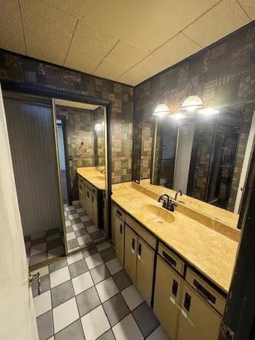 $1,995 | 3266 College Street, Abilene, TX 79605