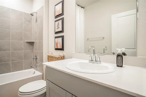 $3,200 | 2401 Linto Street, Fort Worth, TX 76179