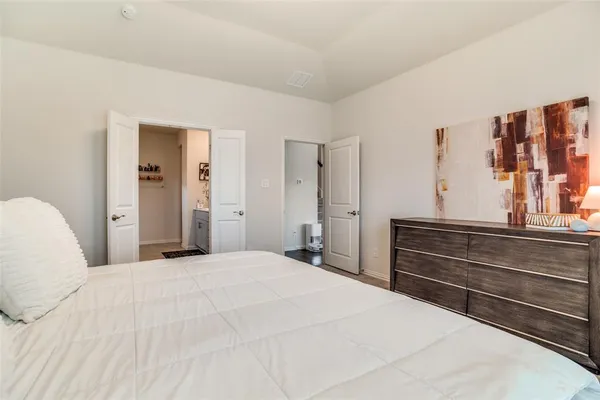 $3,200 | 2401 Linto Street, Fort Worth, TX 76179