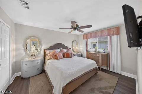$850,000 | 1425 Southwest 50th Street, Cape Coral, FL 33914