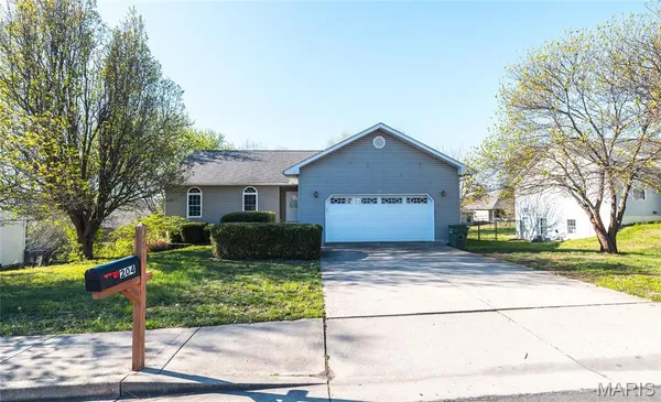 $330,000 | 204 Becca Drive, Rolla, MO 65401