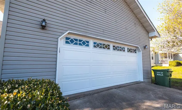 $330,000 | 204 Becca Drive, Rolla, MO 65401