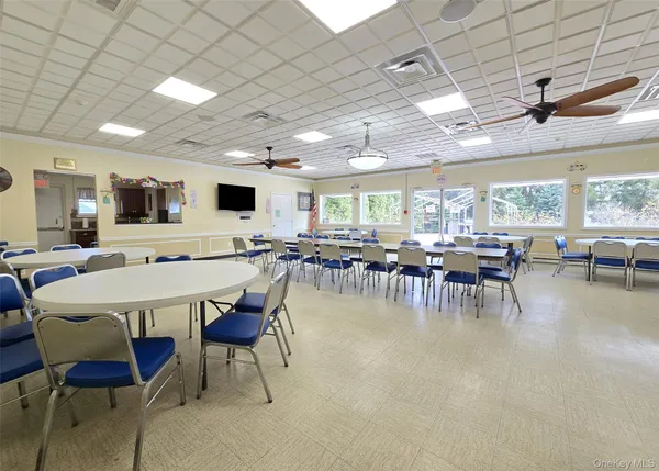 $429,000 | 22 Freemont Lane, Coram, NY 11784