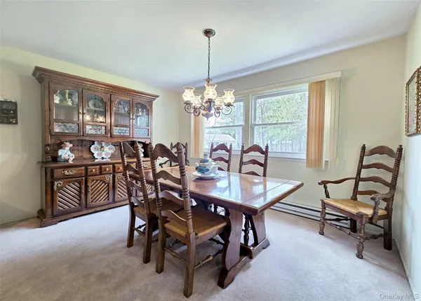 $429,000 | 22 Freemont Lane, Coram, NY 11784