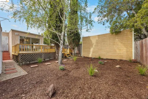 $549,000 | 6100 Majestic Avenue, Oakland, CA 94605