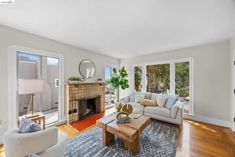 $549,000 | 6100 Majestic Avenue, Oakland, CA 94605