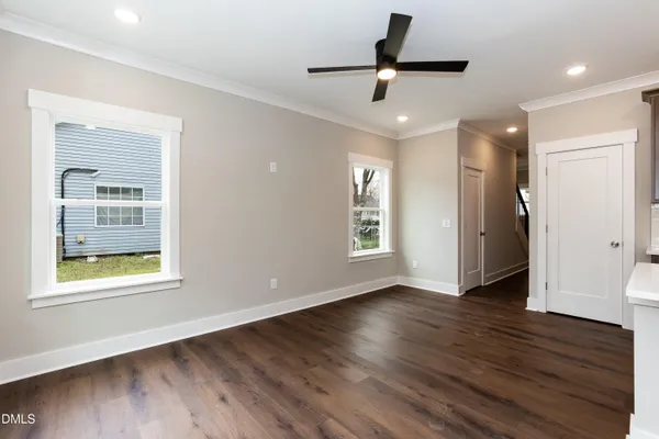 $2,100 | 818 North Taylor Street, Wake Forest, NC 27587