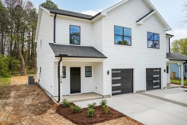 $2,100 | 818 North Taylor Street, Wake Forest, NC 27587