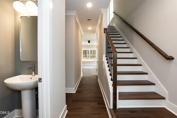 $2,100 | 818 North Taylor Street, Wake Forest, NC 27587