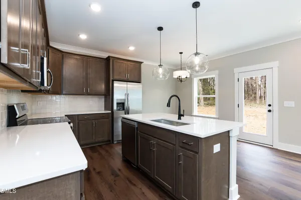 $2,100 | 818 North Taylor Street, Wake Forest, NC 27587