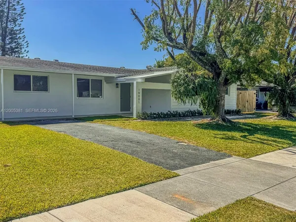 $3,995 | 19001 Sterling Drive, Cutler Bay, FL 33157