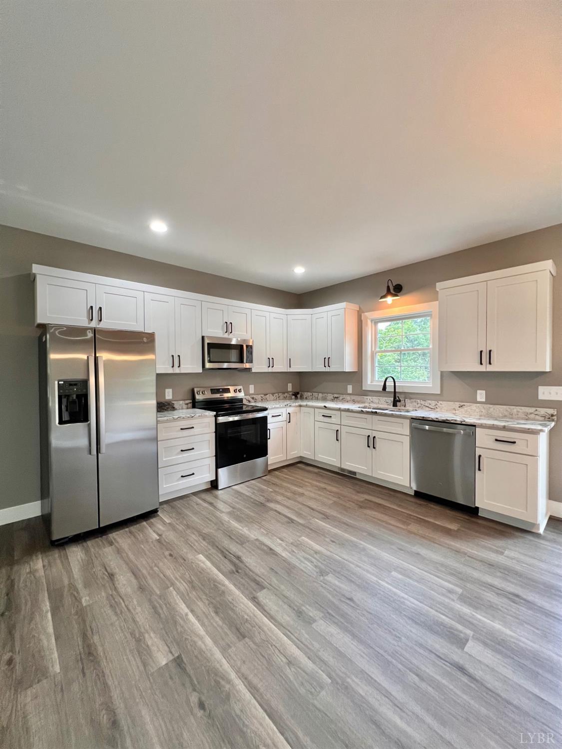 398 Hartless Road Amherst, VA 24521 - Photo 10 of 32 Gallery Image 10