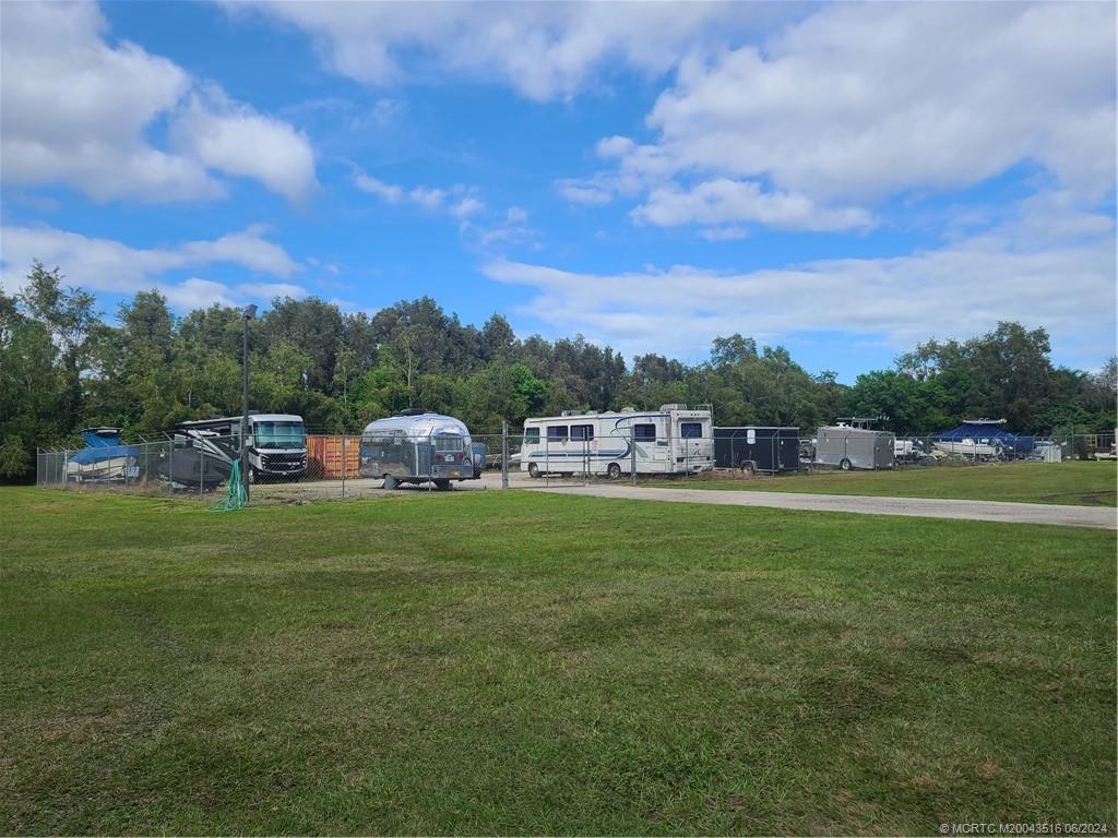 496 Cardinal Trail Stuart, FL 34997 - Photo 19 of 23 Gallery Image 19