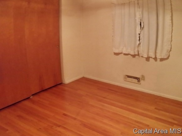 2304 East Sangamon Avenue Springfield, IL 62702 - Photo 5 of 14 Gallery Image 5